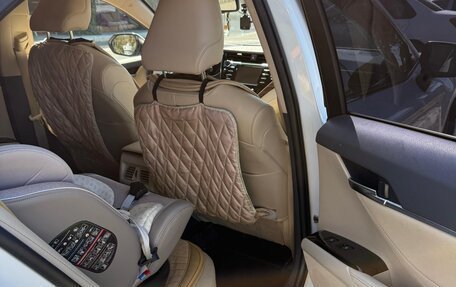 Toyota Camry, 2019 год, 2 700 000 рублей, 11 фотография