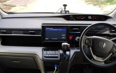 Honda Stepwgn IV, 2017 год, 2 250 000 рублей, 11 фотография