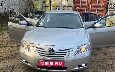 Toyota Camry, 2008 год, 820 000 рублей, 1 фотография
