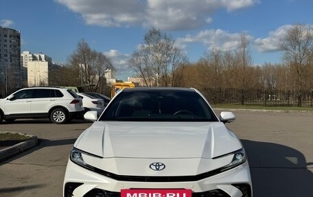 Toyota Camry, 2024 год, 4 950 000 рублей, 3 фотография