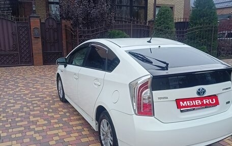 Toyota Prius, 2013 год, 1 550 000 рублей, 7 фотография