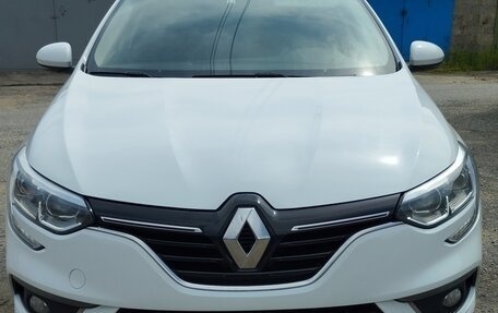 Renault Megane IV, 2018 год, 1 300 000 рублей, 9 фотография
