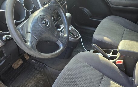 Toyota Matrix, 2006 год, 550 000 рублей, 8 фотография