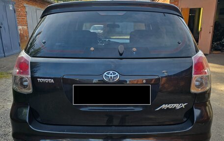 Toyota Matrix, 2006 год, 550 000 рублей, 2 фотография