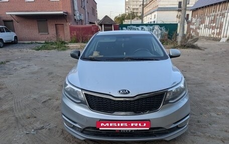 KIA Rio III рестайлинг, 2016 год, 830 000 рублей, 2 фотография