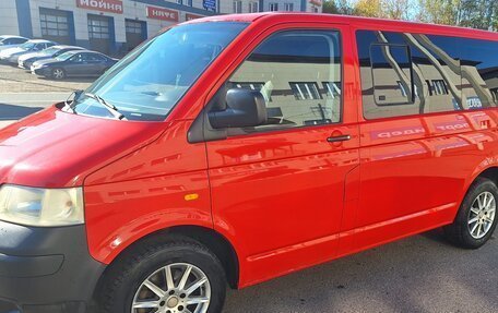 Volkswagen Transporter T5 рестайлинг, 2004 год, 1 550 000 рублей, 1 фотография