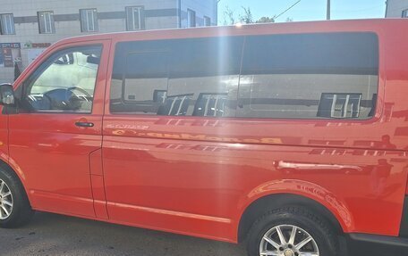 Volkswagen Transporter T5 рестайлинг, 2004 год, 1 550 000 рублей, 6 фотография