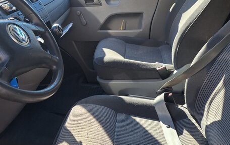 Volkswagen Transporter T5 рестайлинг, 2004 год, 1 550 000 рублей, 5 фотография