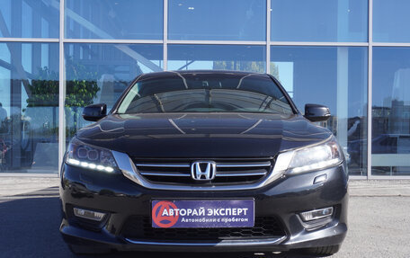 Honda Accord IX рестайлинг, 2013 год, 1 385 000 рублей, 2 фотография