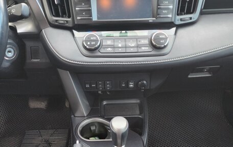 Toyota RAV4, 2016 год, 2 070 000 рублей, 8 фотография