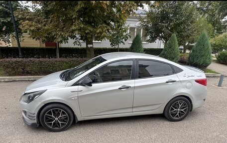 Hyundai Solaris II рестайлинг, 2014 год, 650 000 рублей, 3 фотография