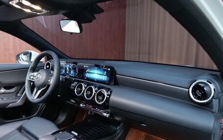 Mercedes-Benz A-Класс, 2022 год, 2 281 000 рублей, 17 фотография