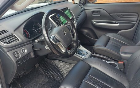 Mitsubishi L200 IV рестайлинг, 2022 год, 3 900 000 рублей, 11 фотография