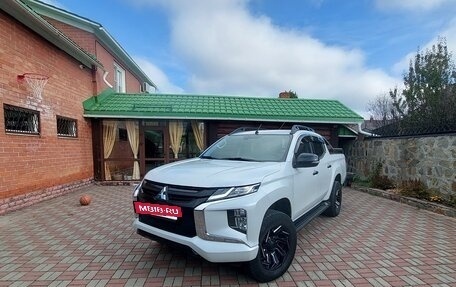 Mitsubishi L200 IV рестайлинг, 2022 год, 3 900 000 рублей, 7 фотография