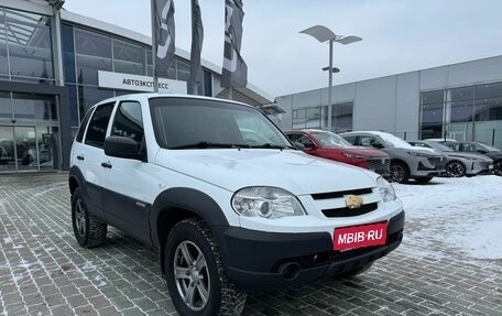 Chevrolet Niva I рестайлинг, 2018 год, 789 000 рублей, 1 фотография