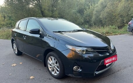 Toyota Auris II, 2014 год, 1 670 000 рублей, 3 фотография