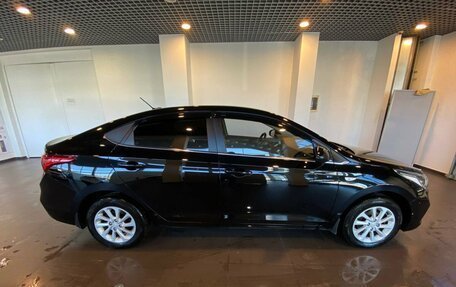 Hyundai Solaris II рестайлинг, 2018 год, 1 395 000 рублей, 2 фотография