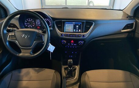 Hyundai Solaris II рестайлинг, 2018 год, 1 395 000 рублей, 9 фотография