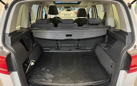 Volkswagen Touran III, 2011 год, 799 000 рублей, 14 фотография