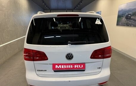 Volkswagen Touran III, 2011 год, 799 000 рублей, 5 фотография