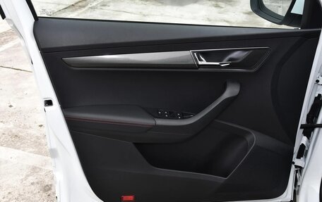 Skoda Karoq I, 2025 год, 2 373 000 рублей, 16 фотография