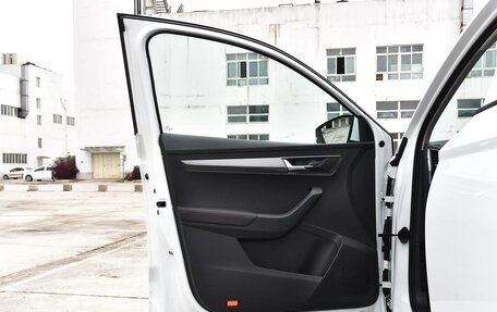 Skoda Karoq I, 2025 год, 2 373 000 рублей, 15 фотография