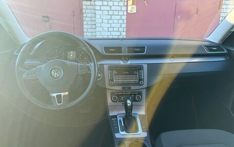 Volkswagen Passat B7, 2011 год, 1 050 000 рублей, 8 фотография