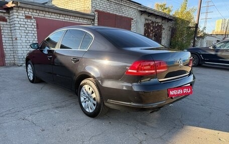 Volkswagen Passat B7, 2011 год, 1 050 000 рублей, 4 фотография