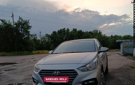 Hyundai Solaris II рестайлинг, 2018 год, 1 085 000 рублей, 16 фотография