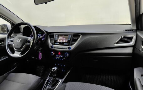 Hyundai Solaris II рестайлинг, 2018 год, 999 000 рублей, 13 фотография