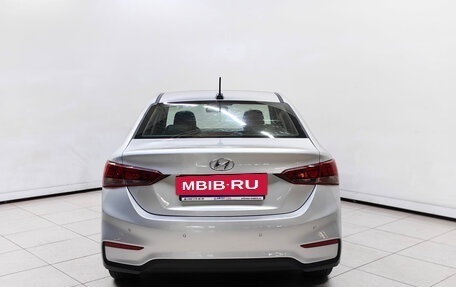Hyundai Solaris II рестайлинг, 2018 год, 999 000 рублей, 4 фотография