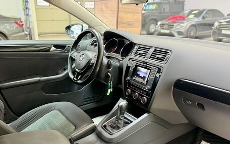 Volkswagen Jetta VI, 2016 год, 1 420 000 рублей, 26 фотография