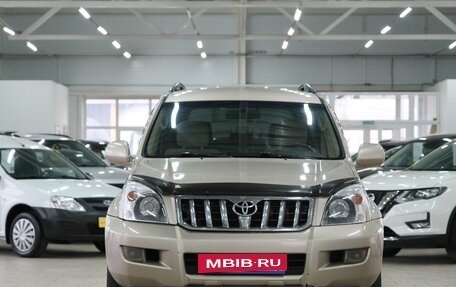 Toyota Land Cruiser Prado 120 рестайлинг, 2006 год, 1 599 000 рублей, 2 фотография