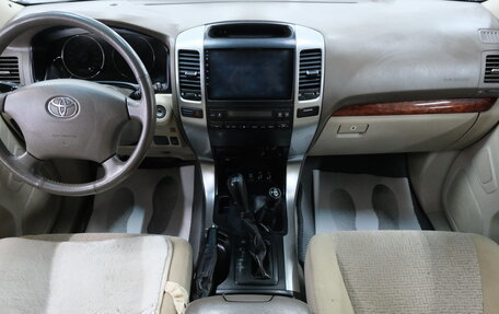 Toyota Land Cruiser Prado 120 рестайлинг, 2006 год, 1 599 000 рублей, 13 фотография