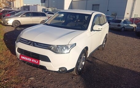 Mitsubishi Outlander III рестайлинг 3, 2012 год, 1 250 000 рублей, 1 фотография