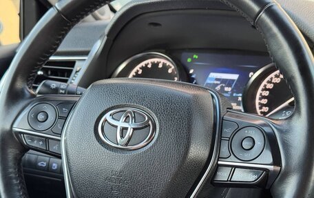 Toyota Camry, 2018 год, 2 750 000 рублей, 12 фотография