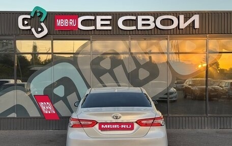 Toyota Camry, 2018 год, 2 750 000 рублей, 6 фотография