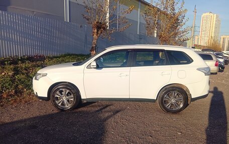 Mitsubishi Outlander III рестайлинг 3, 2012 год, 1 250 000 рублей, 3 фотография