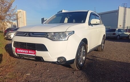Mitsubishi Outlander III рестайлинг 3, 2012 год, 1 250 000 рублей, 2 фотография