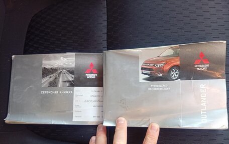 Mitsubishi Outlander III рестайлинг 3, 2012 год, 1 250 000 рублей, 22 фотография