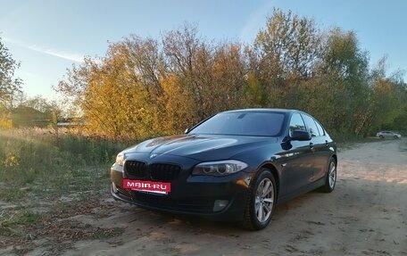 BMW 5 серия, 2010 год, 1 320 000 рублей, 2 фотография