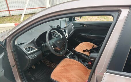 Hyundai Solaris II рестайлинг, 2019 год, 1 450 000 рублей, 9 фотография