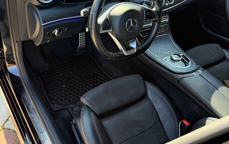 Mercedes-Benz E-Класс, 2017 год, 3 150 000 рублей, 10 фотография