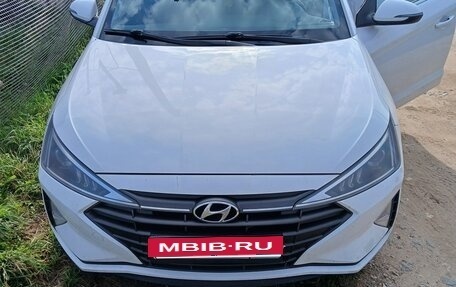 Hyundai Elantra VI рестайлинг, 2019 год, 1 350 000 рублей, 5 фотография