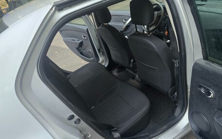 Renault Logan II, 2014 год, 1 050 000 рублей, 6 фотография