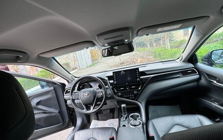 Toyota Camry, 2021 год, 3 100 000 рублей, 10 фотография