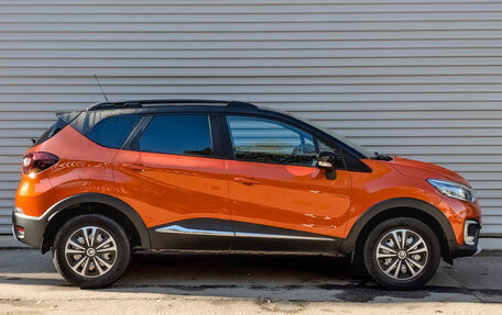 Renault Kaptur I рестайлинг, 2017 год, 1 380 000 рублей, 4 фотография