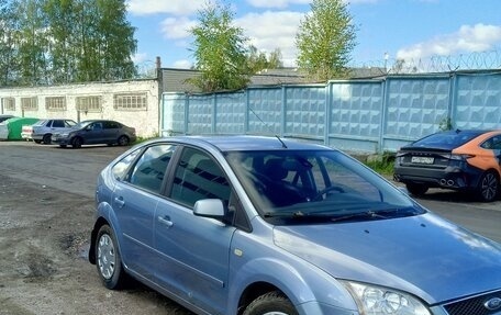 Ford Focus II рестайлинг, 2005 год, 333 000 рублей, 3 фотография