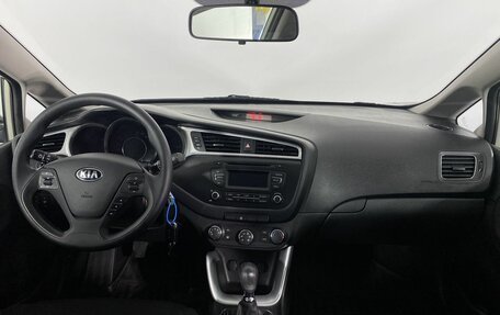 KIA cee'd III, 2016 год, 1 075 000 рублей, 16 фотография