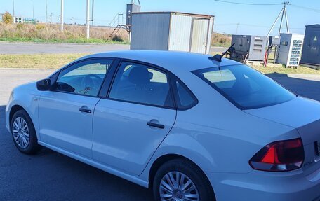 Volkswagen Polo VI (EU Market), 2017 год, 800 000 рублей, 2 фотография